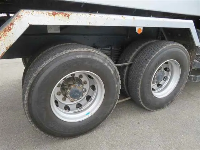 管理番号3728|いすゞ ギガ 2PG-CXZ77CT(6x4)の写真19