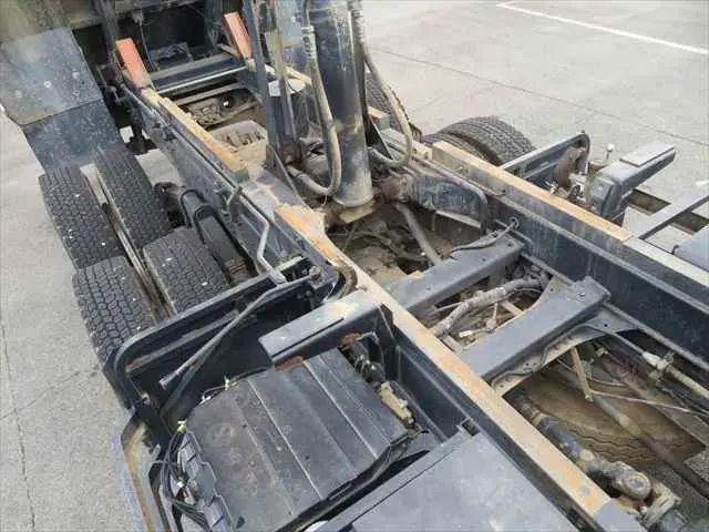 管理番号3728|いすゞ ギガ 2PG-CXZ77CT(6x4)の写真28