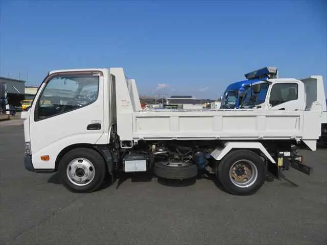 管理番号3737|日野 デュトロ TKG-XZU620T(2WD)の写真9