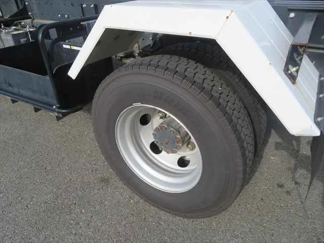 管理番号3742|いすゞ フォワード 2RG-FRR90S2(2WD)の写真18