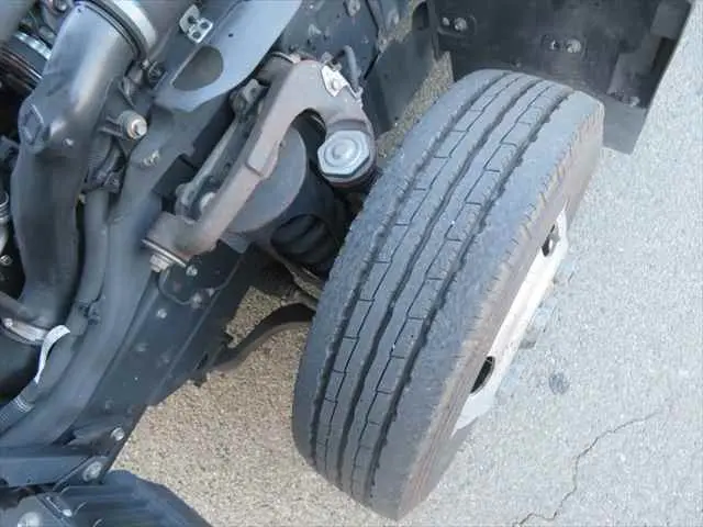 管理番号3779|いすゞ エルフ BKG-NKR85A(2WD)の写真16