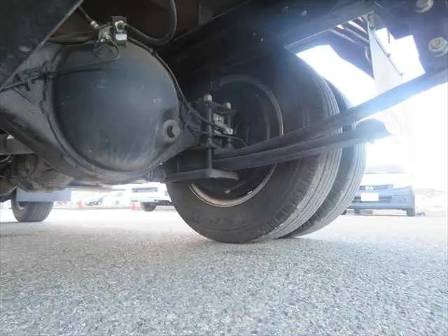 管理番号3779|いすゞ エルフ BKG-NKR85A(2WD)の写真24