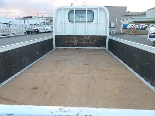 管理番号3779|いすゞ エルフ BKG-NKR85A(2WD)の写真26