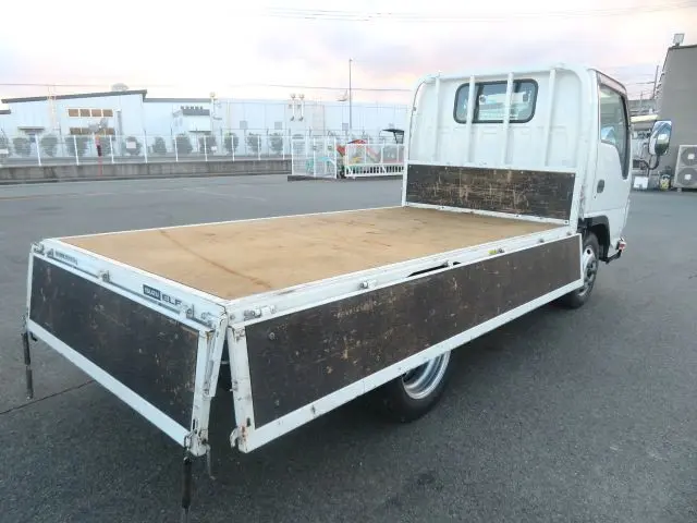管理番号3779|いすゞ エルフ BKG-NKR85A(2WD)の写真27