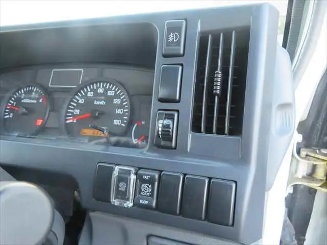 管理番号3779|いすゞ エルフ BKG-NKR85A(2WD)の写真41