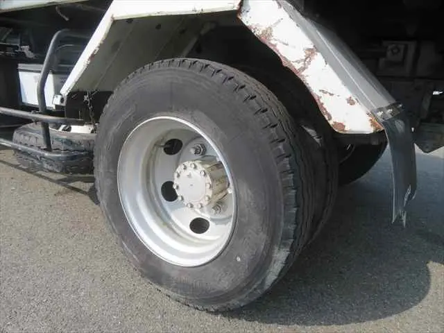 管理番号3782|いすゞ フォワード 2RG-FRR90S2(2WD)の写真19