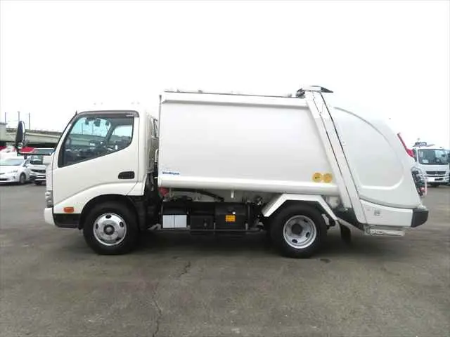 管理番号3818|日野 デュトロ 2RG-XZU605X(2WD)の写真9