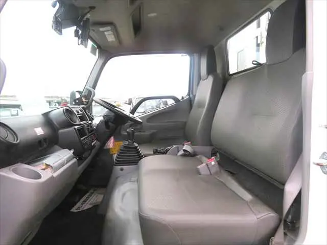 管理番号3818|日野 デュトロ 2RG-XZU605X(2WD)の写真37