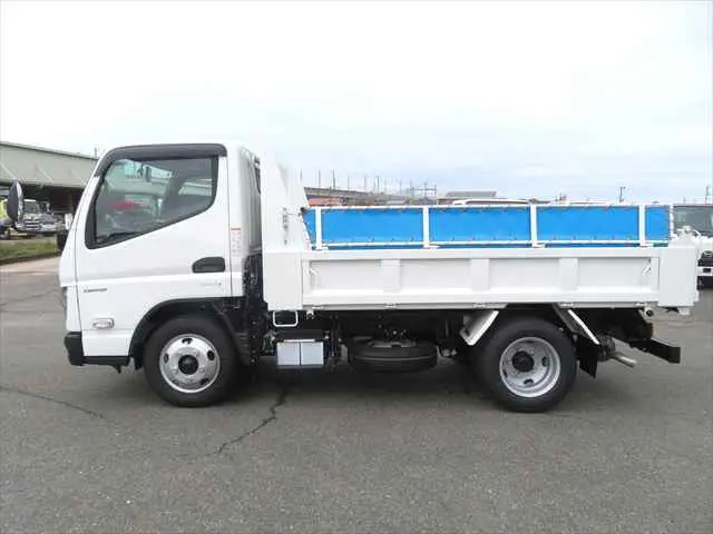 管理番号3824|三菱 キャンター 2RG-FBA60(2WD)の写真9