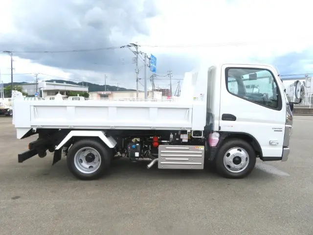 管理番号3883|三菱 キャンター 2RG-FBA60(2WD)の写真5