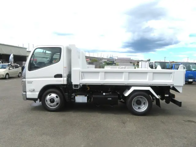 管理番号3883|三菱 キャンター 2RG-FBA60(2WD)の写真9