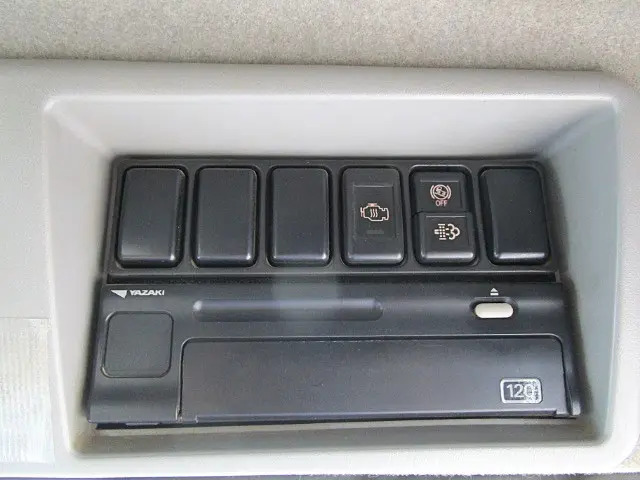 管理番号3890|いすゞ ギガ QKG-CXZ77AT(6x4)の写真47