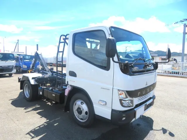 管理番号3906|三菱 キャンター 2RG-FBAV0(2WD)の写真26