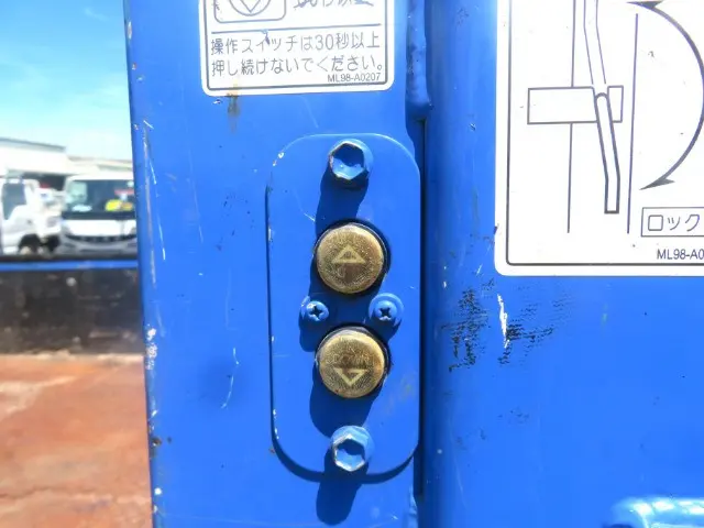 管理番号3910|いすゞ エルフ 2RG-NJR88A(2WD)の写真28