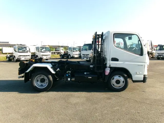 管理番号3913|三菱 キャンター 2RG-FBAV0(2WD)の写真5