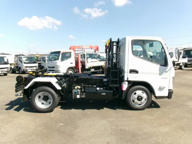 管理番号3915|三菱 キャンター 2RG-FBAV0(2WD)の写真5