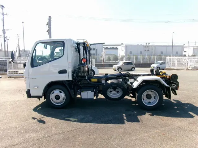 管理番号3915|三菱 キャンター 2RG-FBAV0(2WD)の写真9