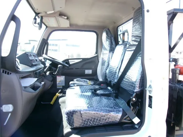 管理番号3915|三菱 キャンター 2RG-FBAV0(2WD)の写真31
