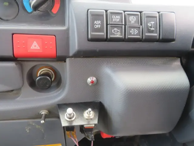 管理番号3918|いすゞ エルフ BKG-NJR85AD(2WD)の写真39