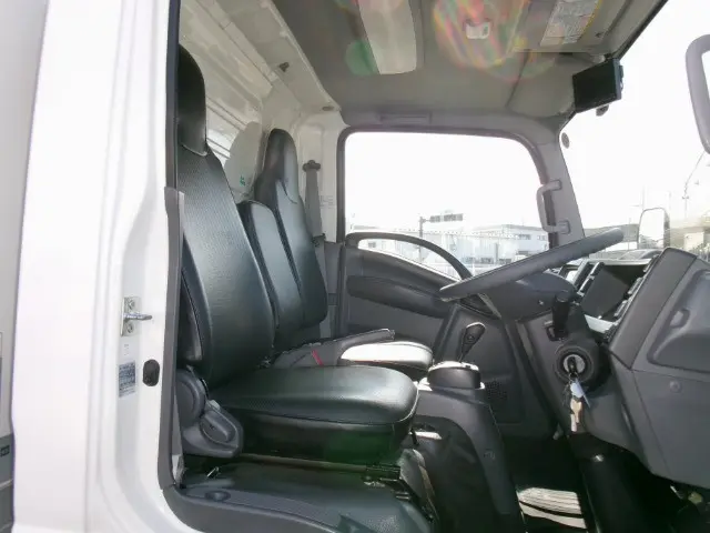 管理番号3926|いすゞ エルフ 2RG-NLR88AN(2WD)の写真30