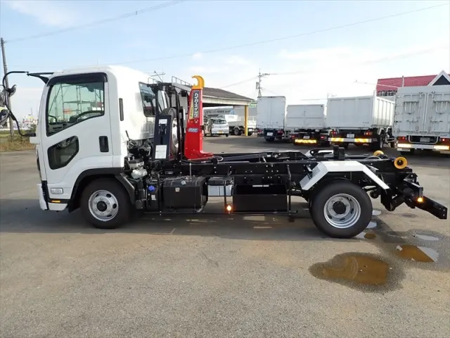 管理番号3957|いすゞ フォワード 2RG-FRR90S4(2WD)の写真9