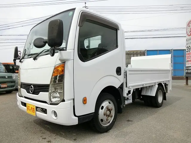 日産 アトラス PDG-TZ2F24(2WD)の写真1