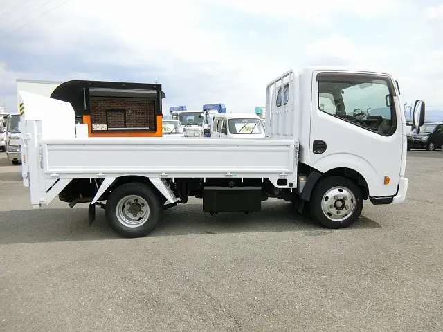 日産 アトラス PDG-TZ2F24(2WD)の写真8