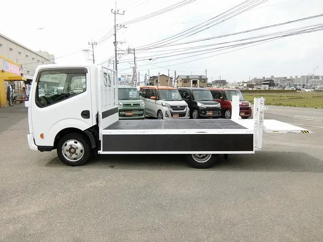 日産 アトラス PDG-TZ2F24(2WD)の写真17