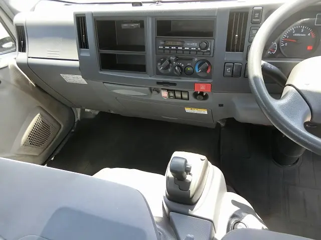 日産 アトラス BKG-AMR85AR(2WD)の写真19