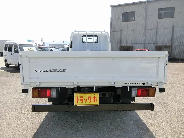 日産 アトラス BKG-AMR85AR(2WD)の写真24