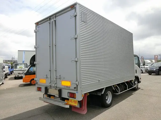 いすゞ エルフ BDG-NPR85AN(2WD)の写真2