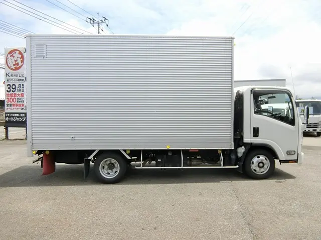 いすゞ エルフ BDG-NPR85AN(2WD)の写真8
