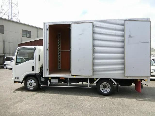 いすゞ エルフ BDG-NPR85AN(2WD)の写真14