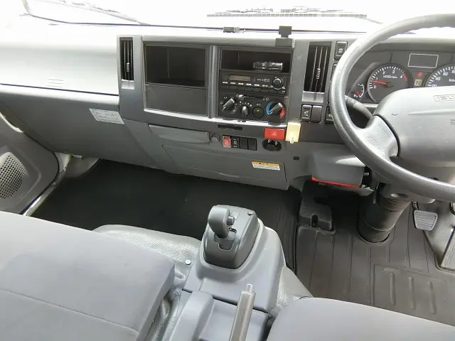 いすゞ エルフ BDG-NPR85AN(2WD)の写真20