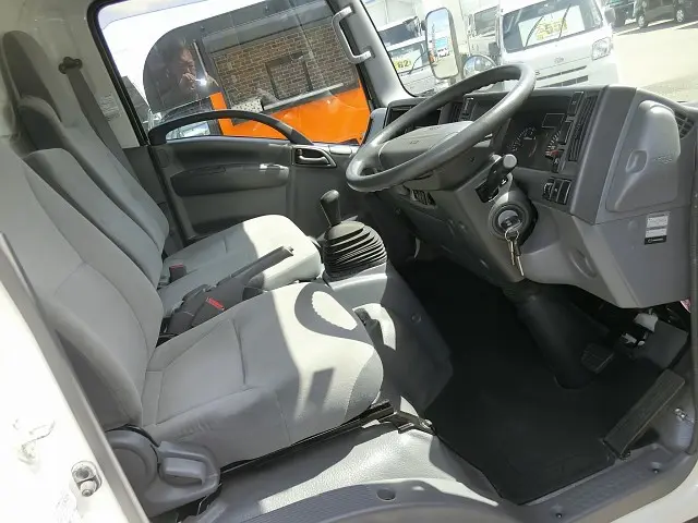 マツダ タイタン TKG-LLR85AN(2WD)の写真3