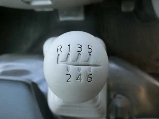 日産 アトラス SKG-TZ2F24(2WD)の写真20