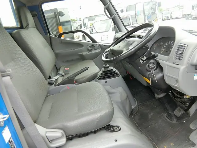 トヨタ トヨエース QDF-KDY231(2WD)の写真3
