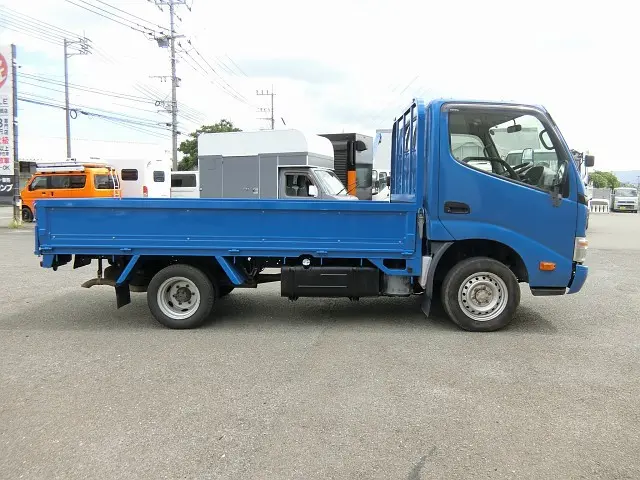 トヨタ トヨエース QDF-KDY231(2WD)の写真8