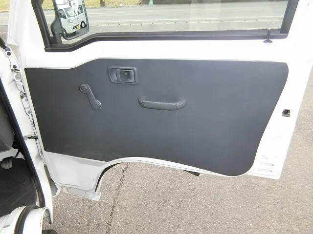 ダイハツ ハイゼットトラック EBD-S201P(2WD)の写真16