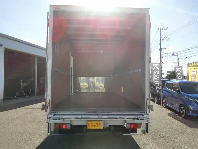 トヨタ ダイナ SKG-XZU710(2WD)の写真11