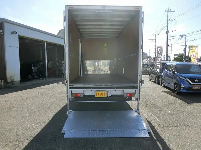 トヨタ ダイナ SKG-XZU710(2WD)の写真14