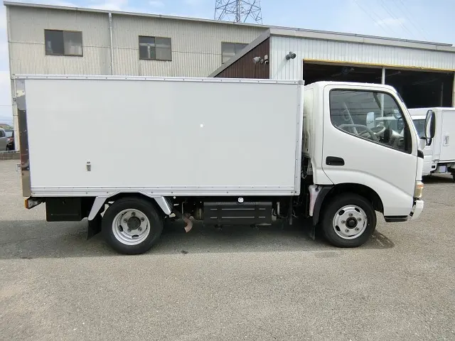 トヨタ ダイナ BDG-XZU508(2WD)の写真8