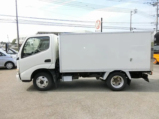 トヨタ ダイナ BDG-XZU508(2WD)の写真9