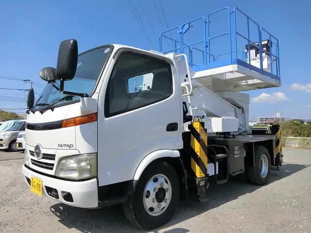 日野 デュトロ BDG-XZU334M(2WD)の写真1
