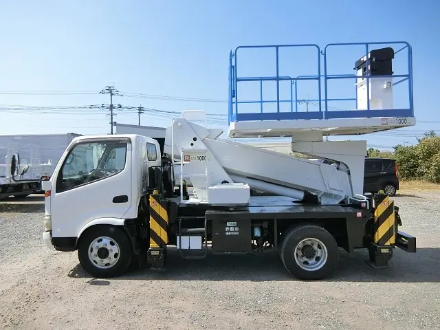 日野 デュトロ BDG-XZU334M(2WD)の写真9