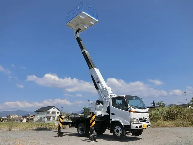 日野 デュトロ BDG-XZU334M(2WD)の写真12
