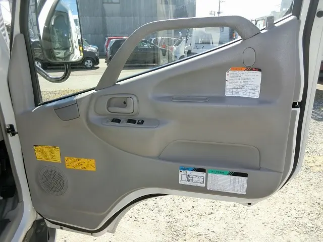 日野 デュトロ BDG-XZU334M(2WD)の写真24
