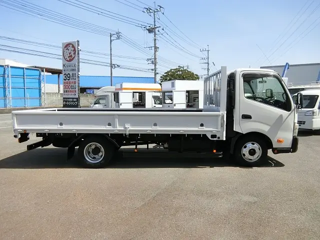 日野 デュトロ SKG-XZU710M(2WD)の写真8