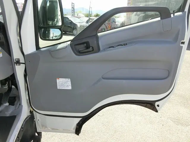 日野 デュトロ SKG-XZU710M(2WD)の写真17
