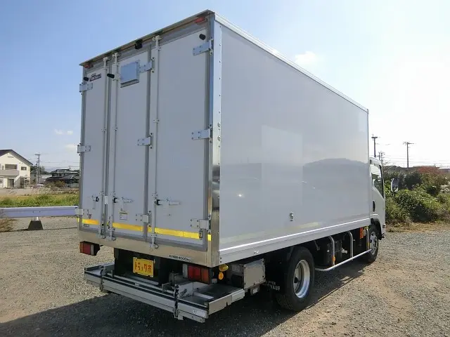 いすゞ エルフ TPG-NPR85YN(2WD)の写真2